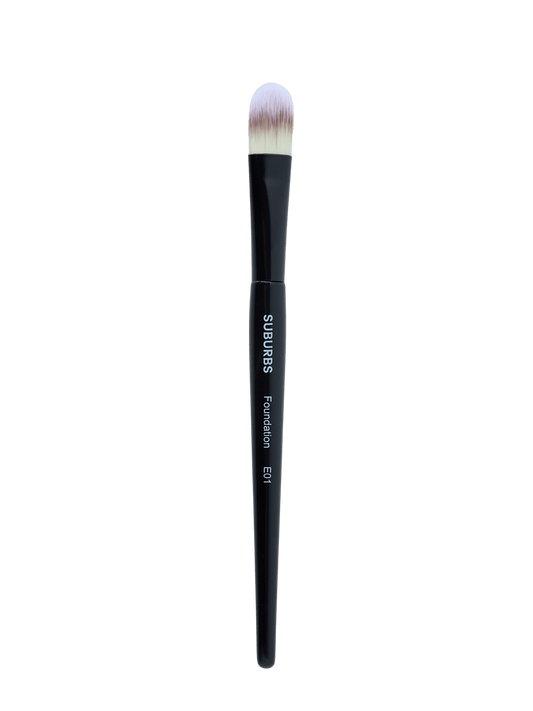 E01 Precise Flat Foundation Brush