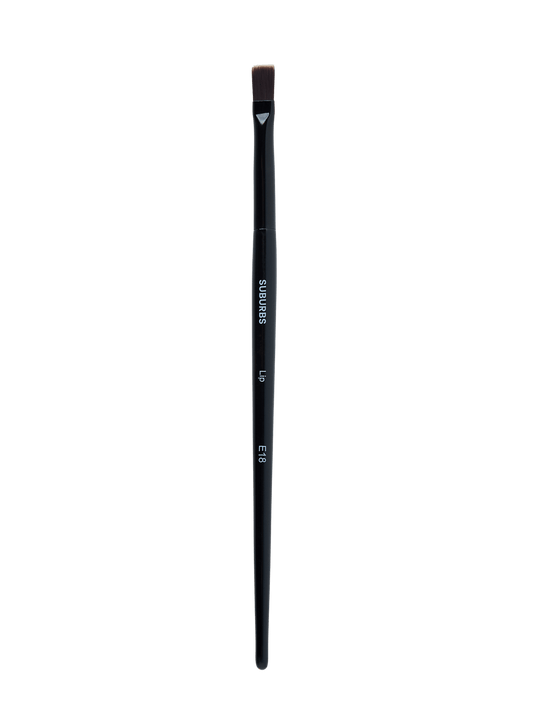 E18 Flat Lip Brush (Art Brush Inspired)