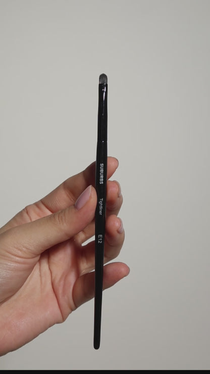 E12 Tight Eyeliner Brush