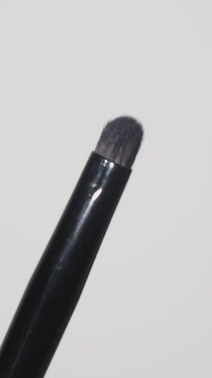 SB07 Rounded Smudge Makeup Brush