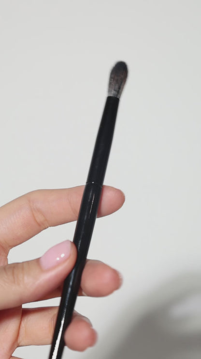 SB05 Tapered Blending Makeup Brush