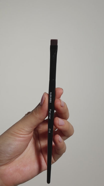 E14 Flat Eye Liner Brush (Art Brush Inspired)